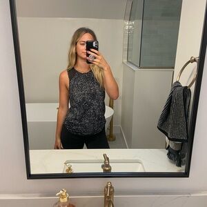 Lululemon tank size 4